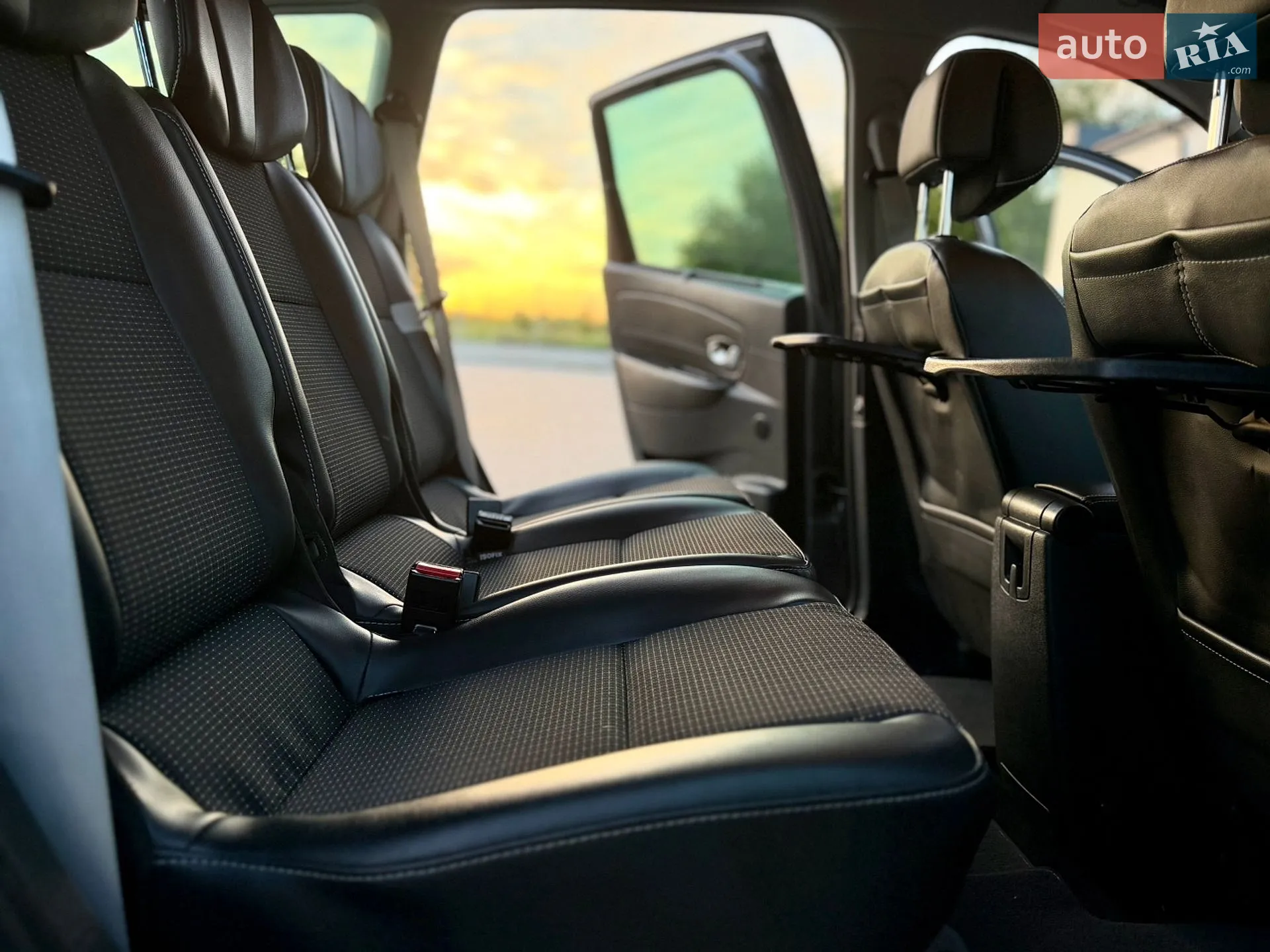 2014 Renault Scenic - мініатюра 31