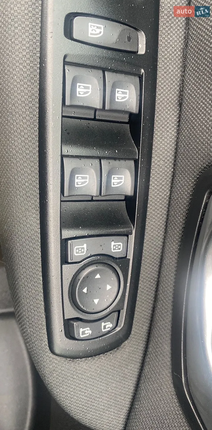 2010 Renault Scenic - мініатюра 9