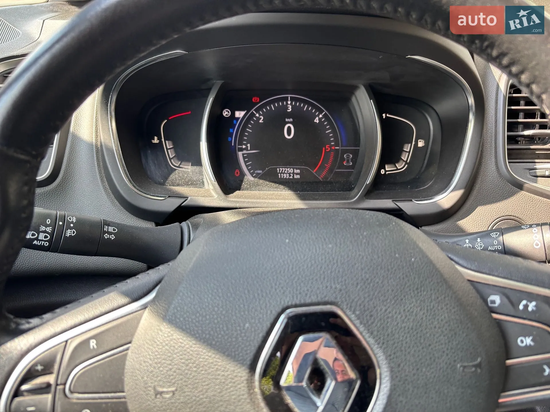 2017 Renault Scenic - мініатюра 10
