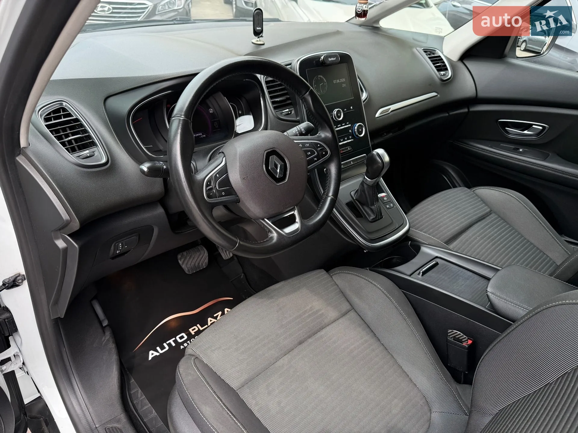 2016 Renault Scenic - мініатюра 40