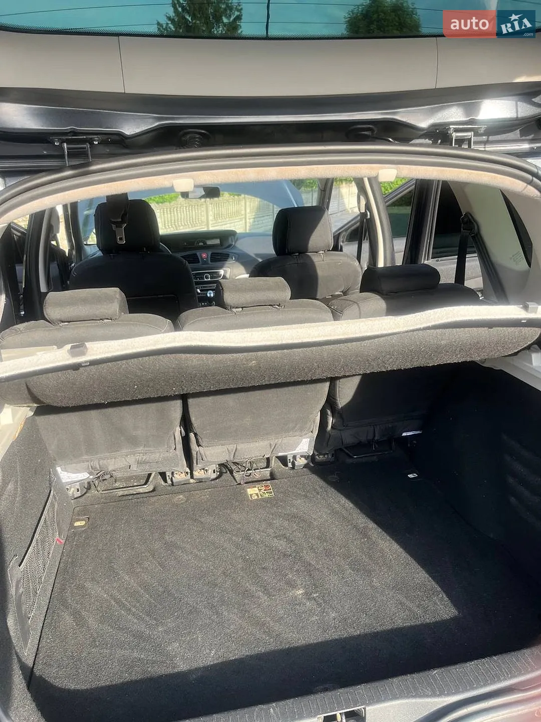 2010 Renault Scenic - мініатюра 14