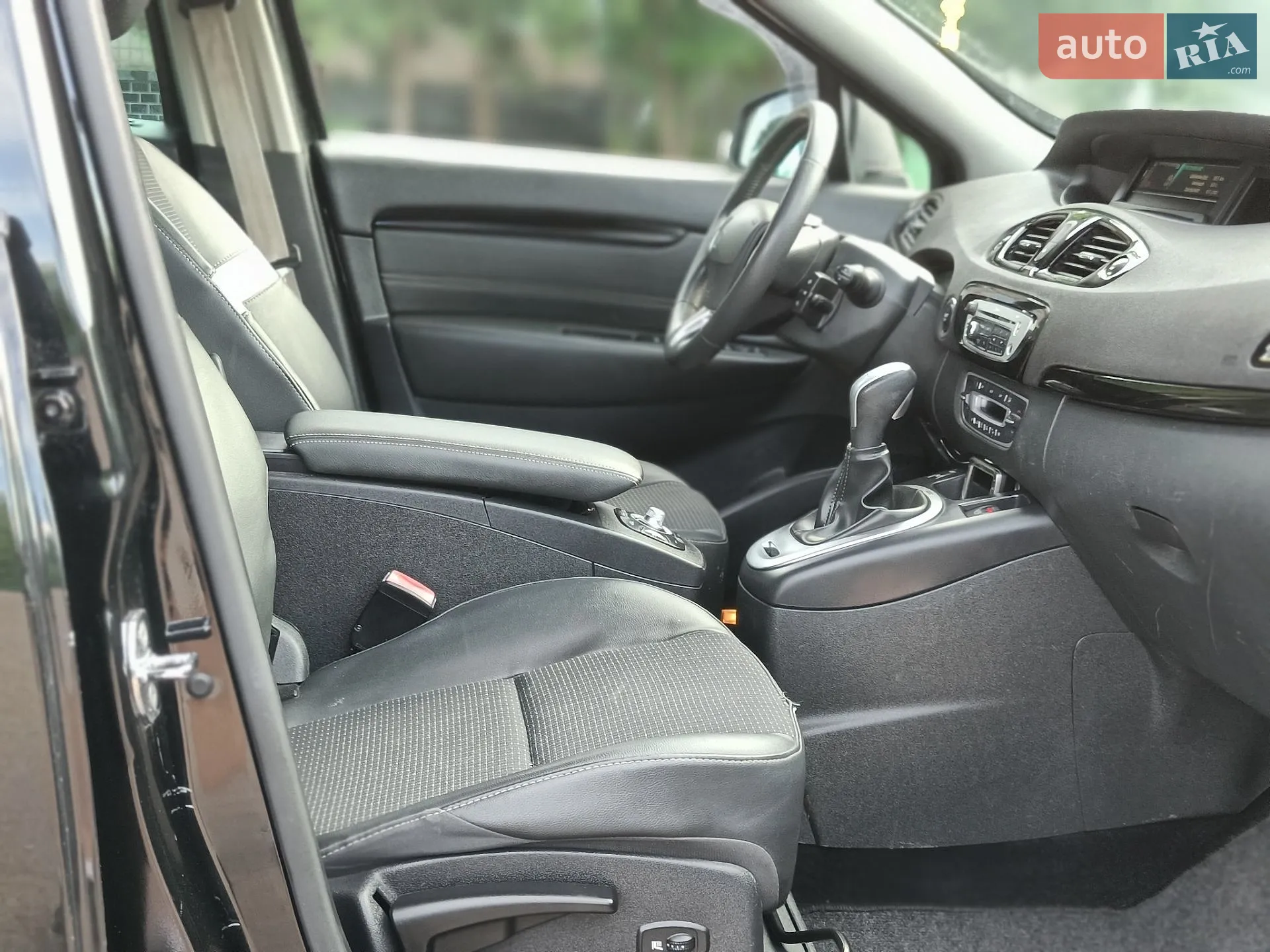 2012 Renault Scenic - мініатюра 38