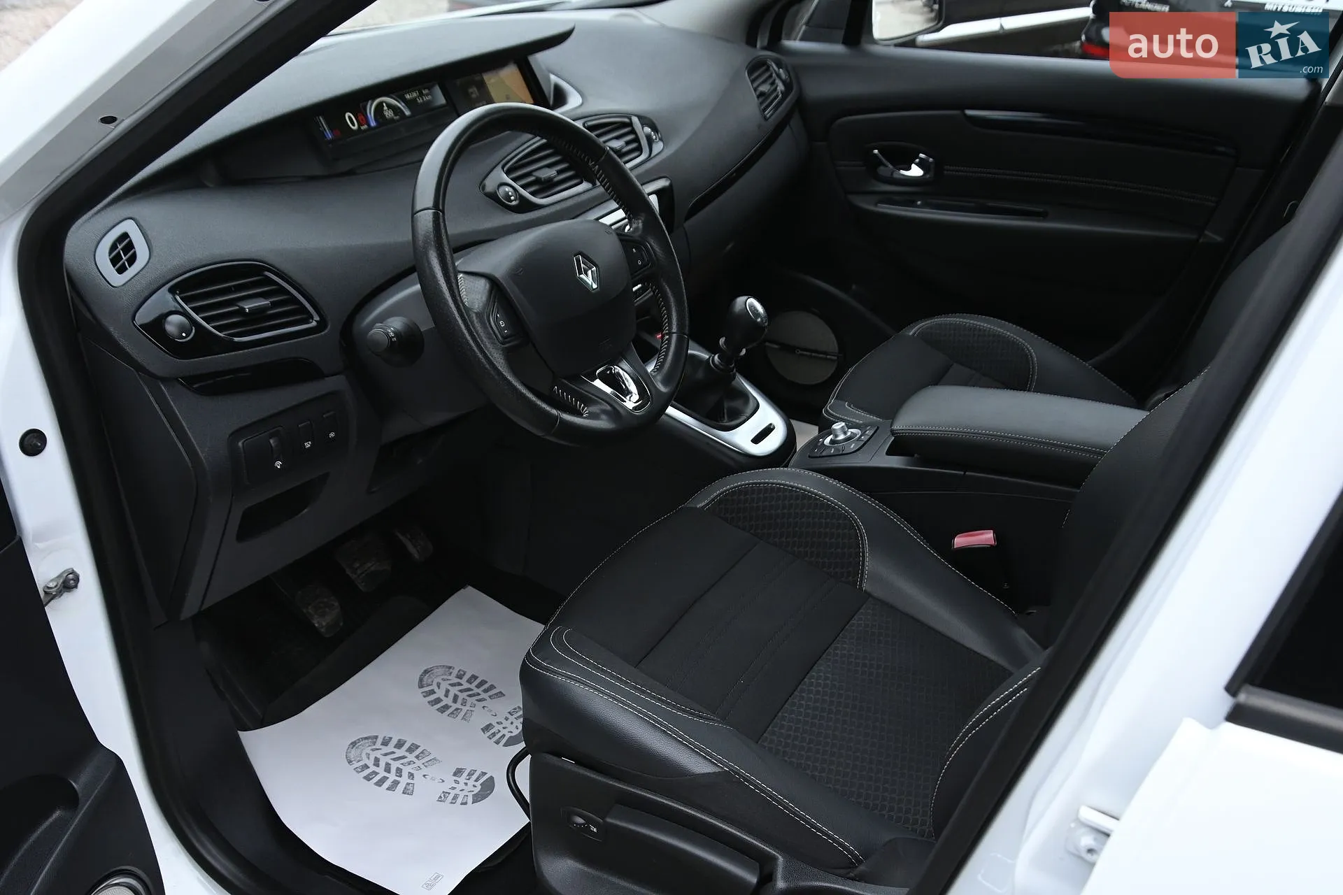 2015 Renault Scenic - мініатюра 25