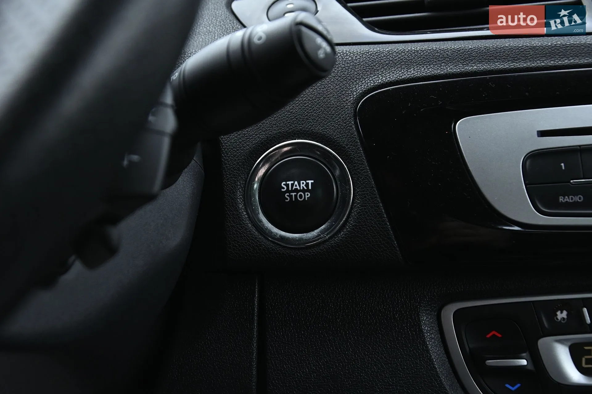 2015 Renault Scenic - мініатюра 32