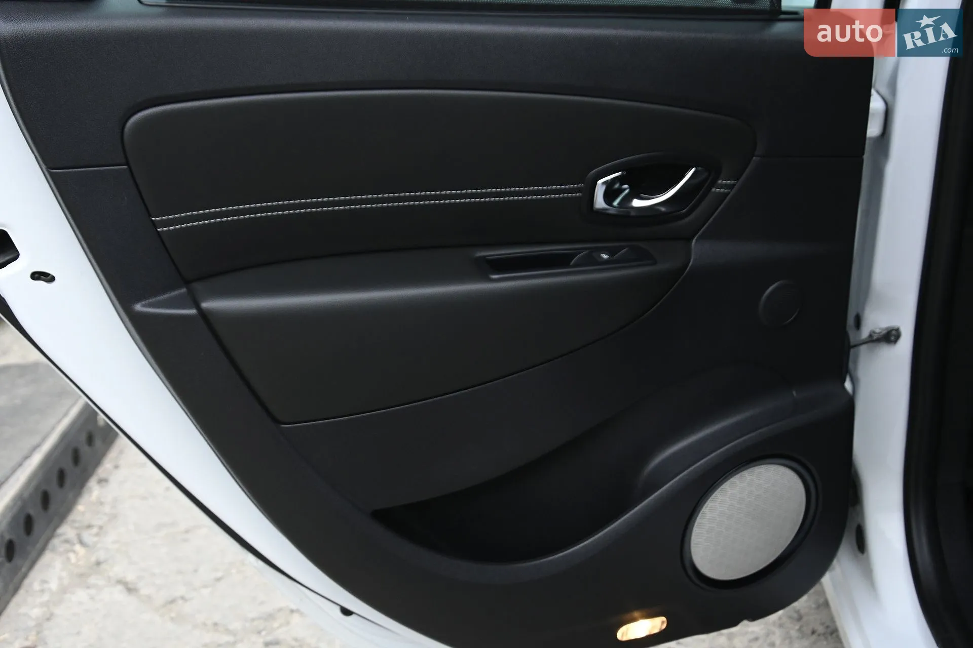 2015 Renault Scenic - мініатюра 42
