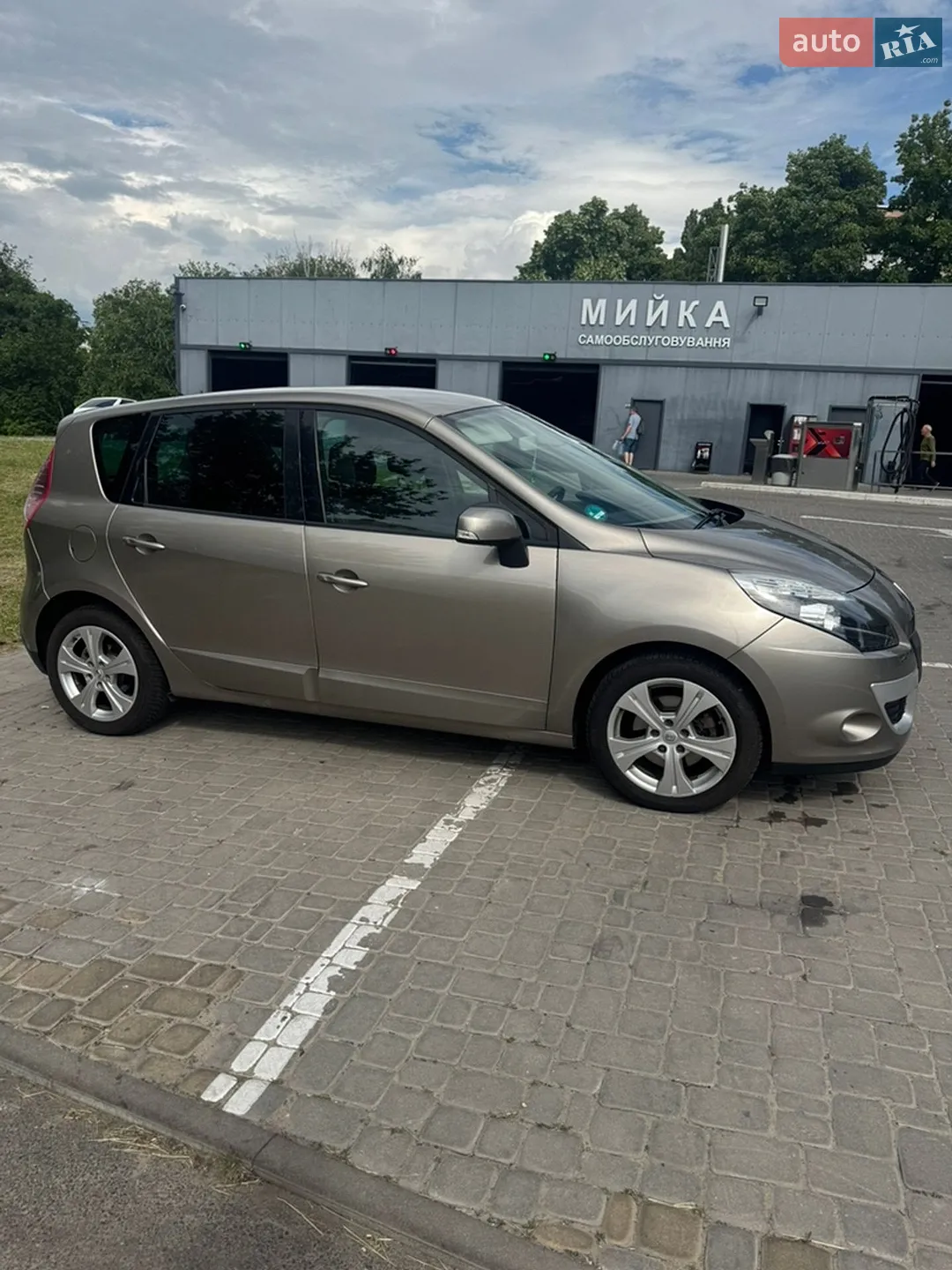 2010 Renault Scenic - мініатюра 4