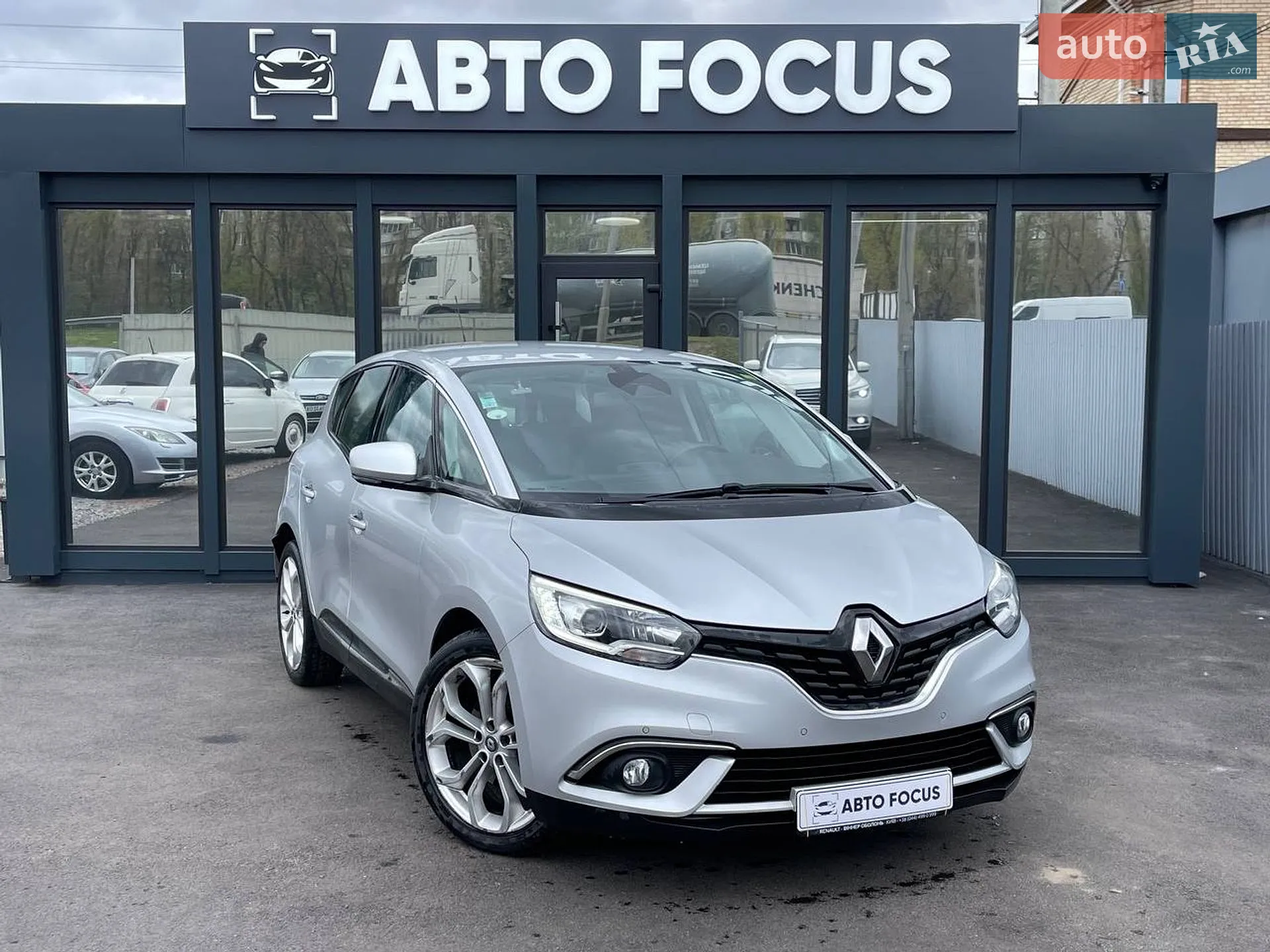 2017 Renault Scenic - фото 1
