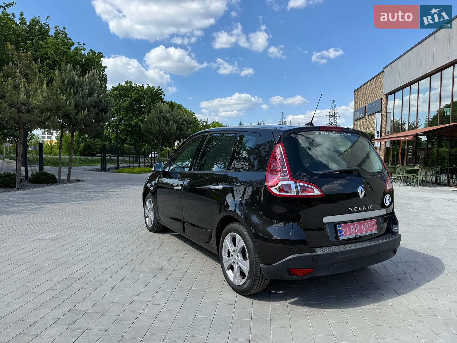 2010 Renault Scenic - мініатюра 13