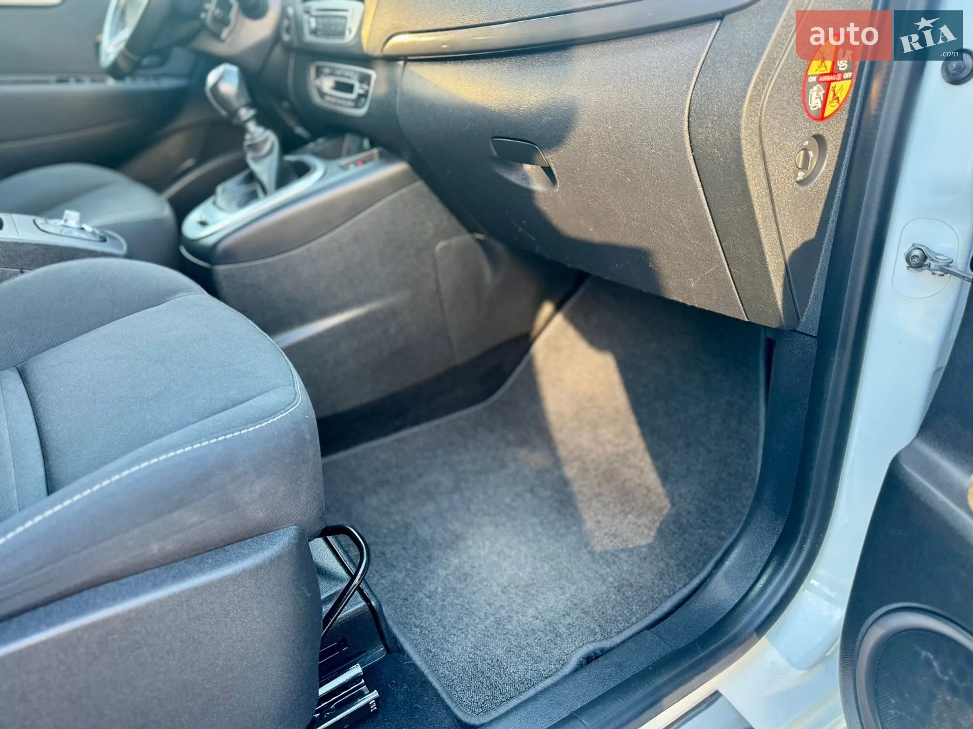 2015 Renault Scenic - мініатюра 48
