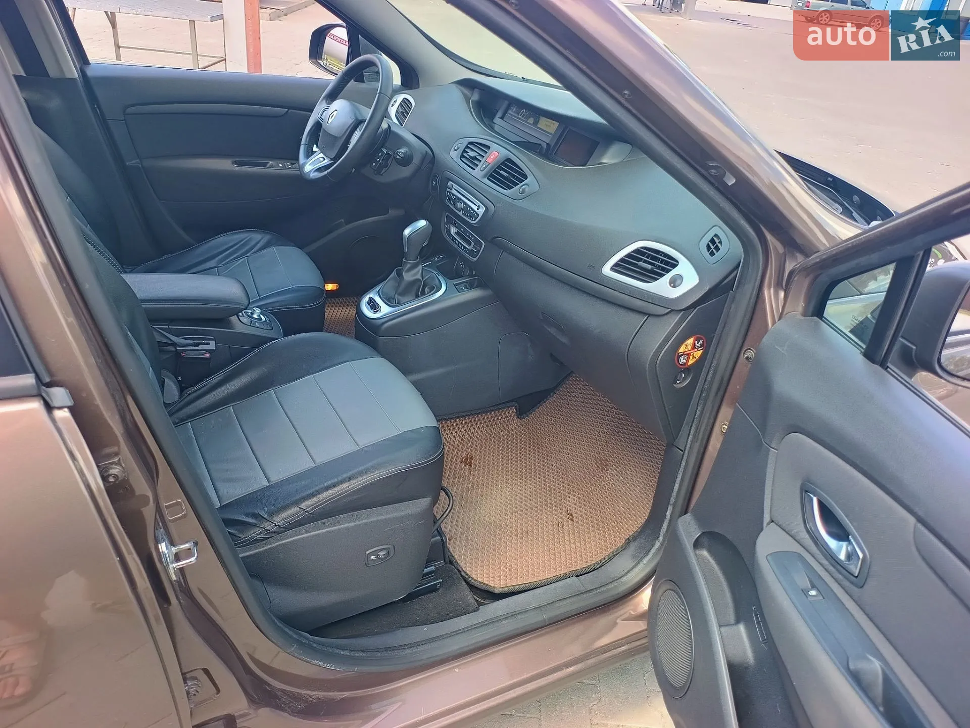 2011 Renault Scenic - мініатюра 10