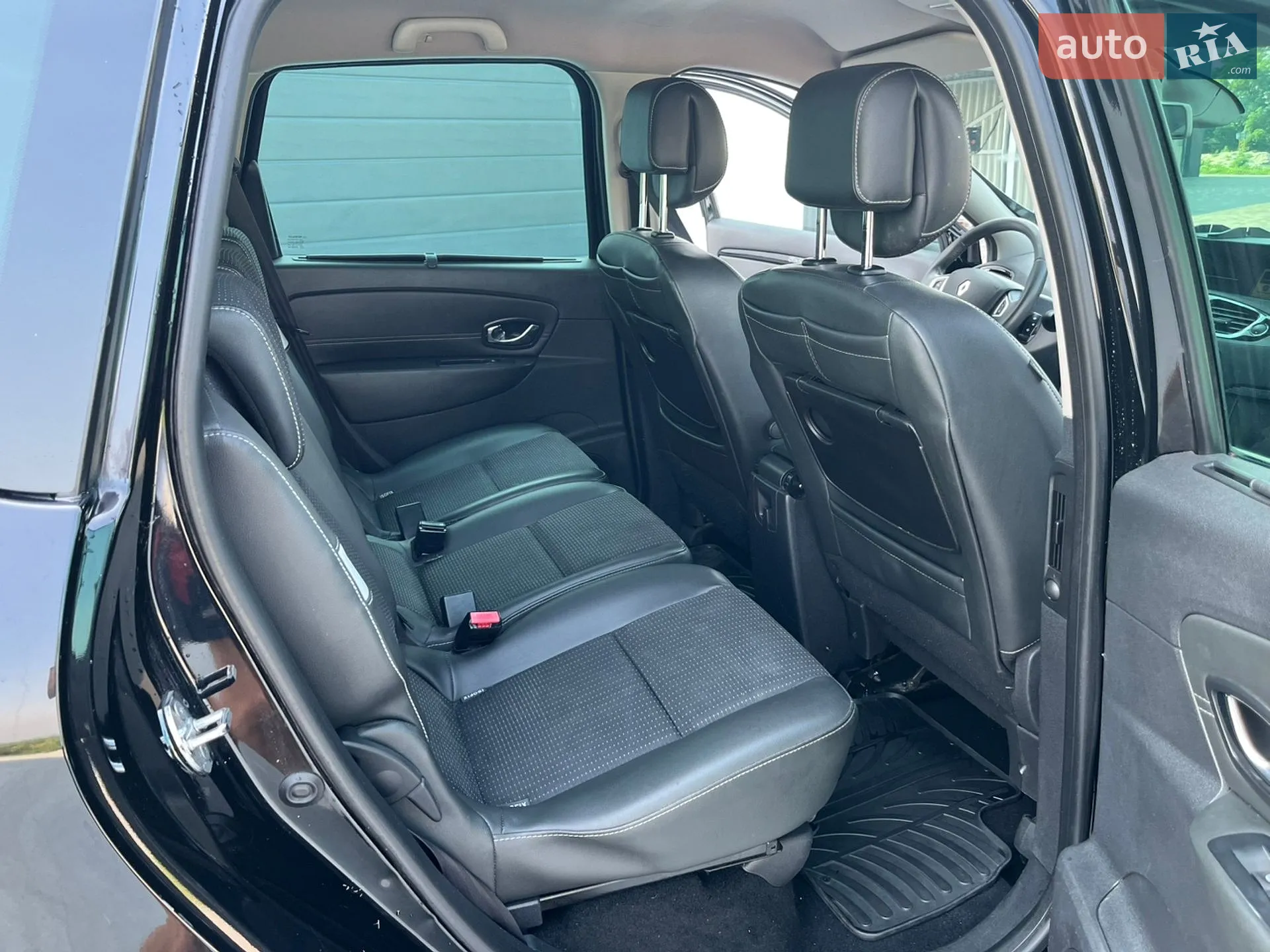 2012 Renault Scenic - мініатюра 16