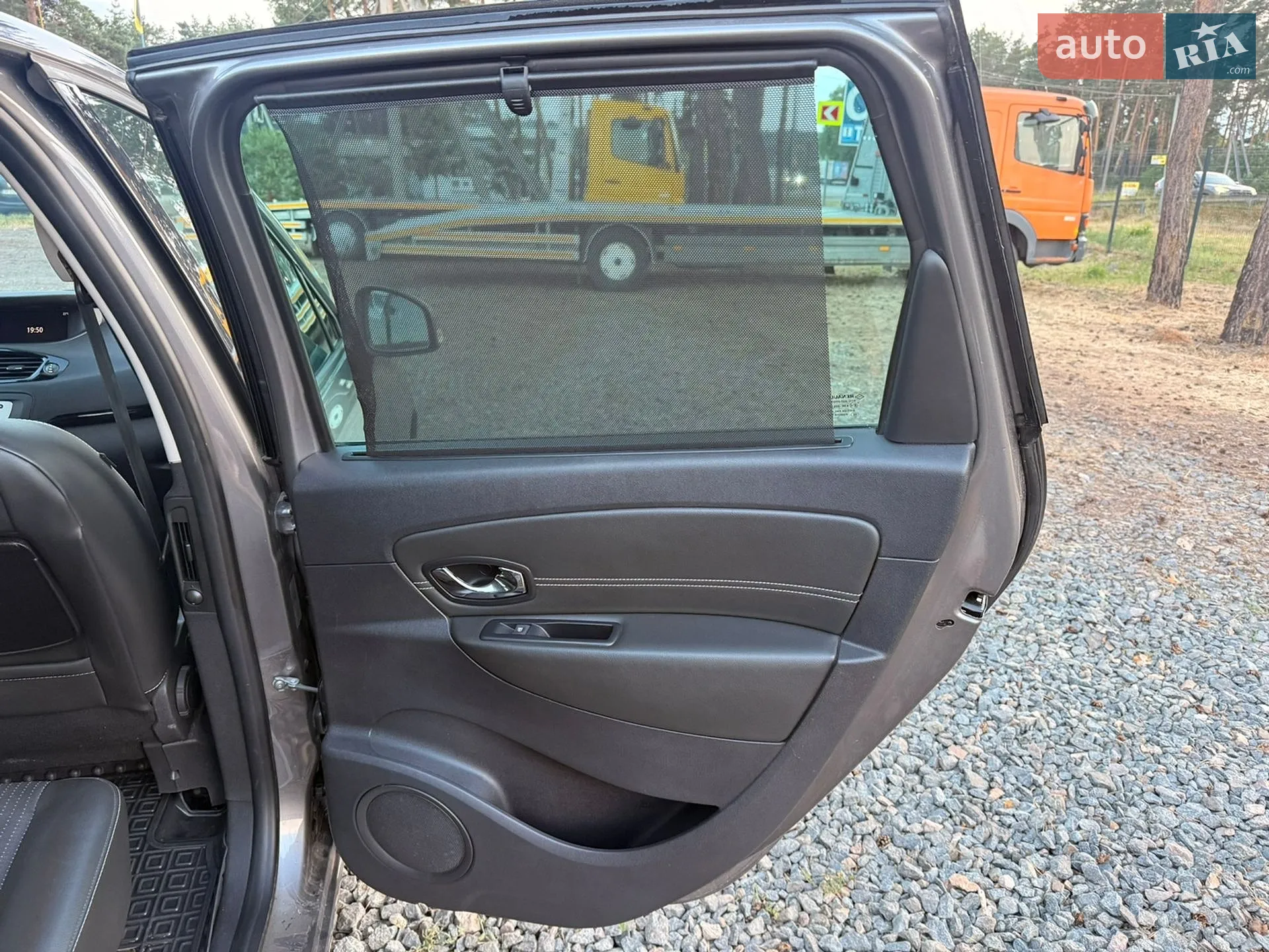 2015 Renault Scenic - мініатюра 36