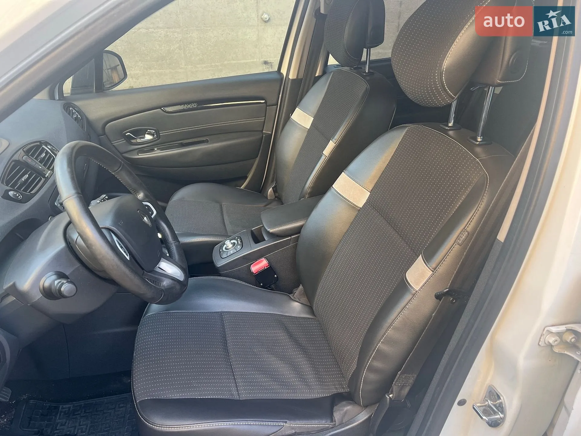 2012 Renault Scenic - мініатюра 19