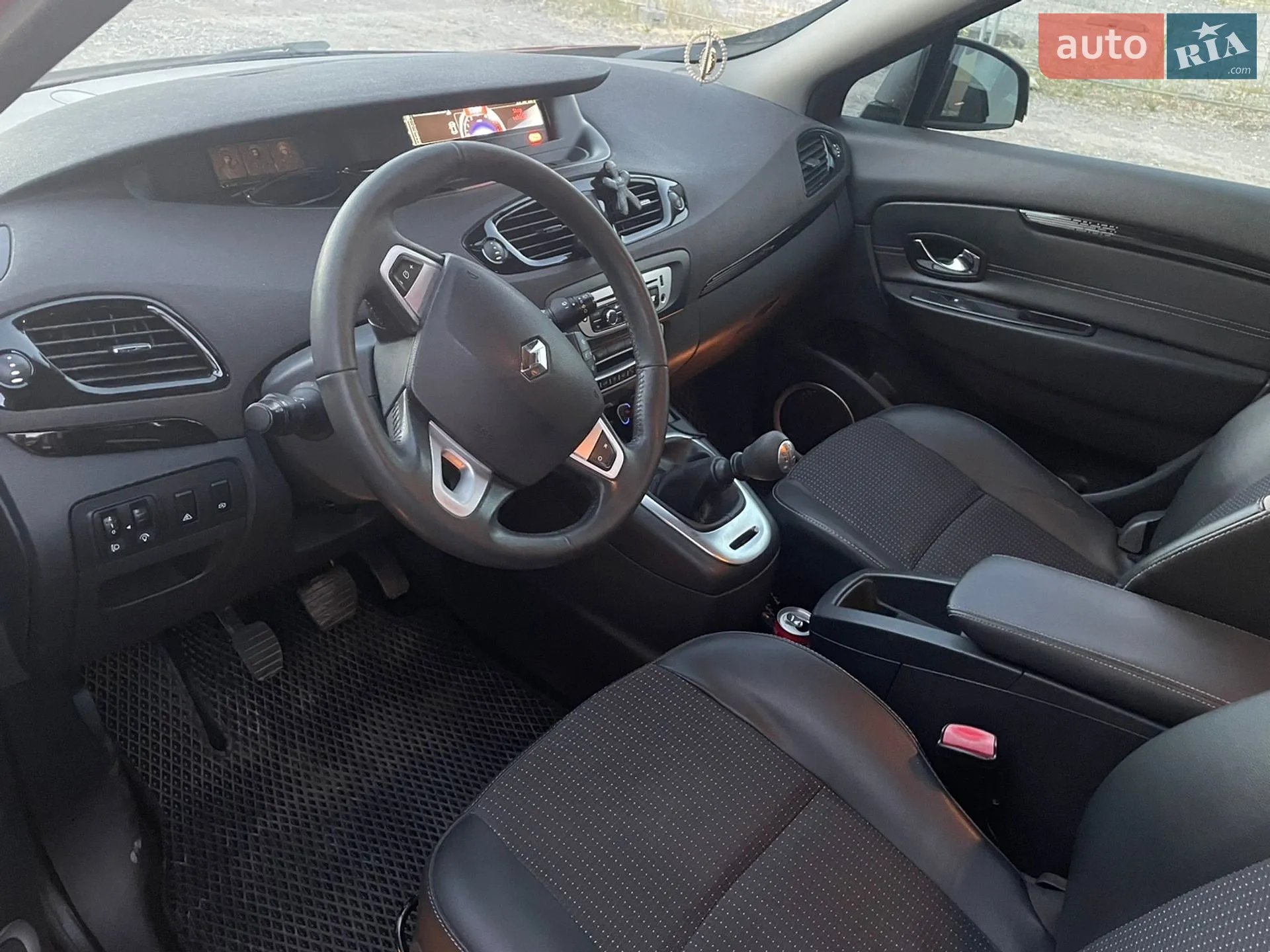 2012 Renault Scenic - мініатюра 12