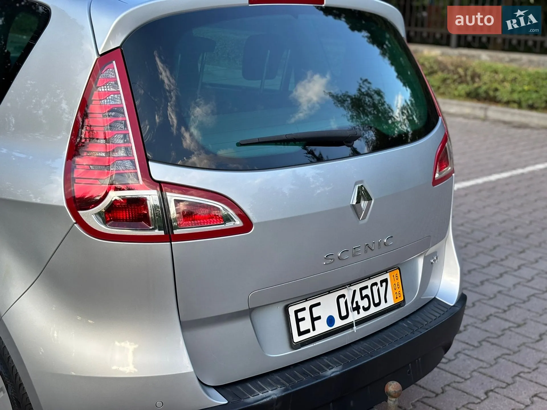 2010 Renault Scenic - мініатюра 12