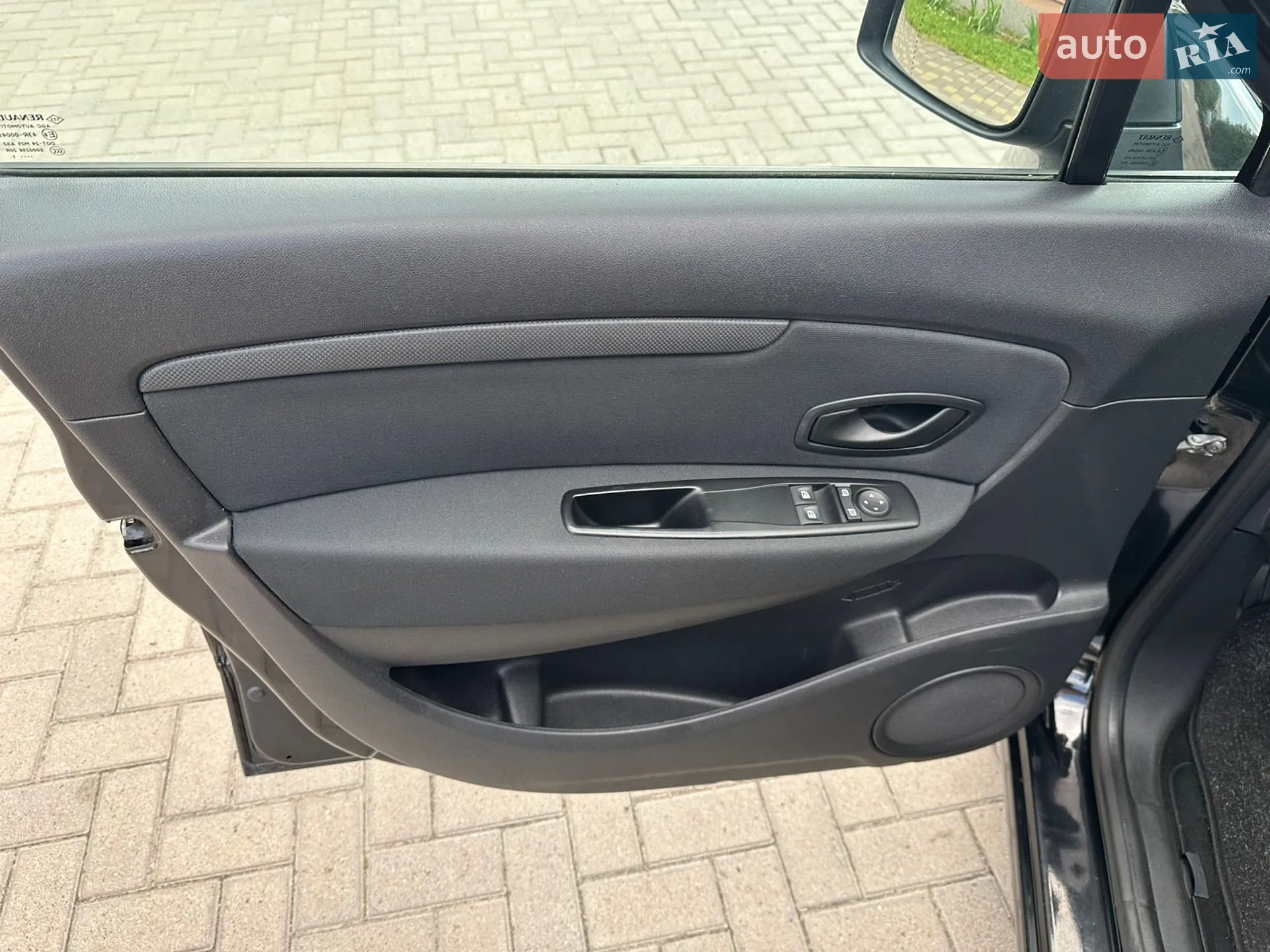 2011 Renault Scenic - мініатюра 24