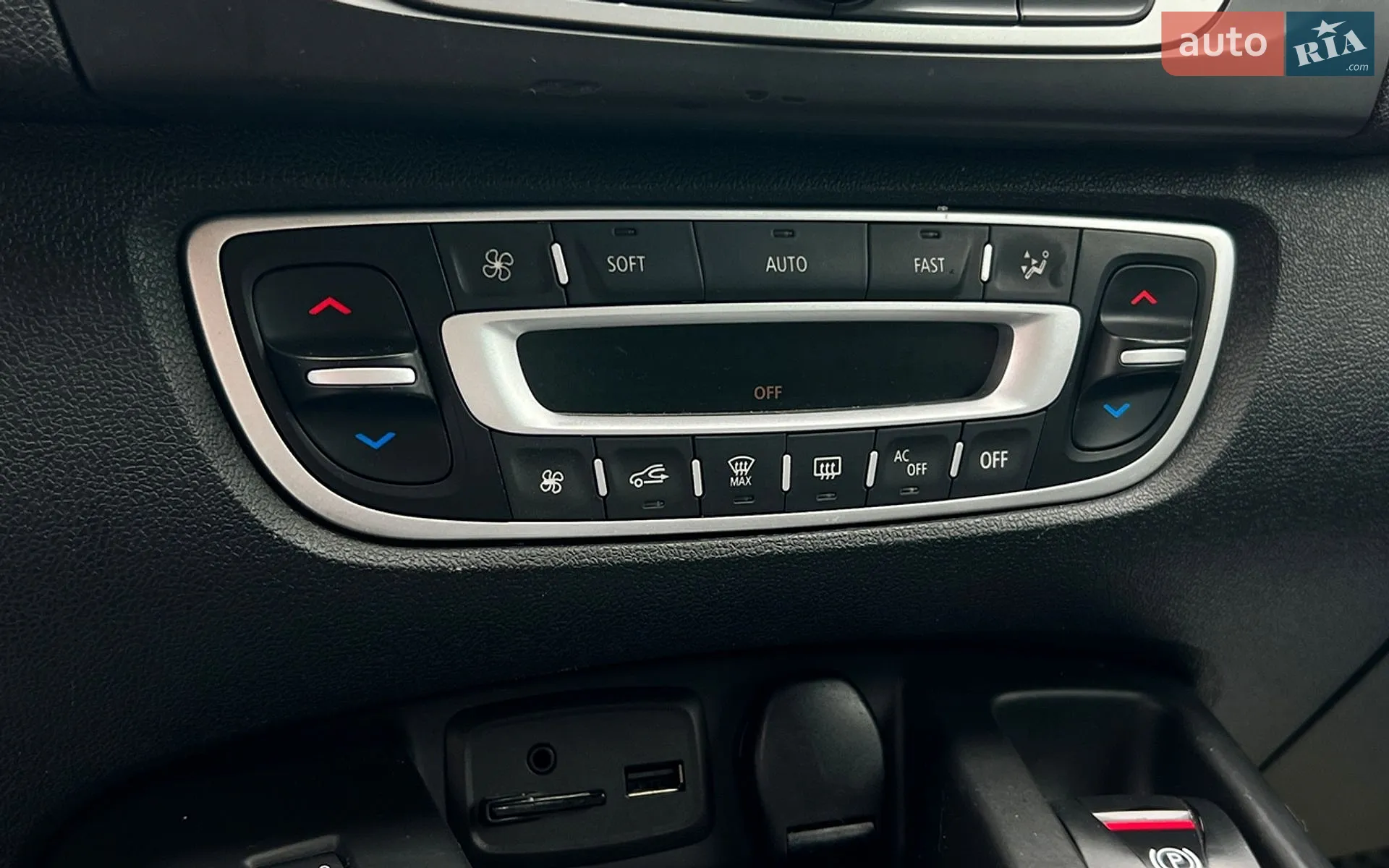 2015 Renault Scenic - мініатюра 15