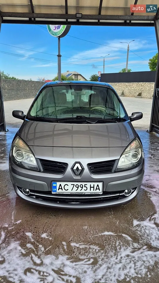 2010 Renault Scenic - мініатюра 17