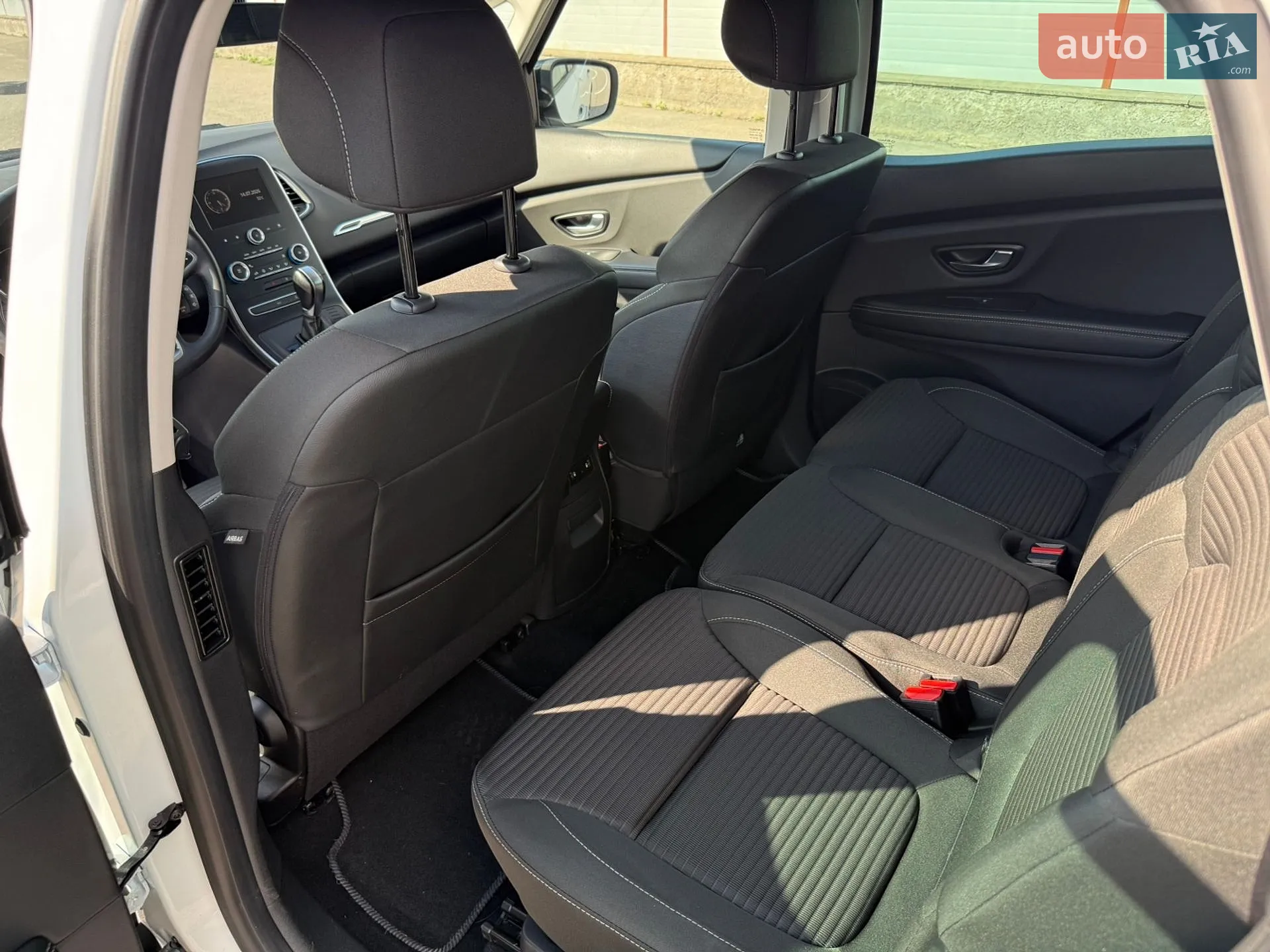 2019 Renault Scenic - мініатюра 9