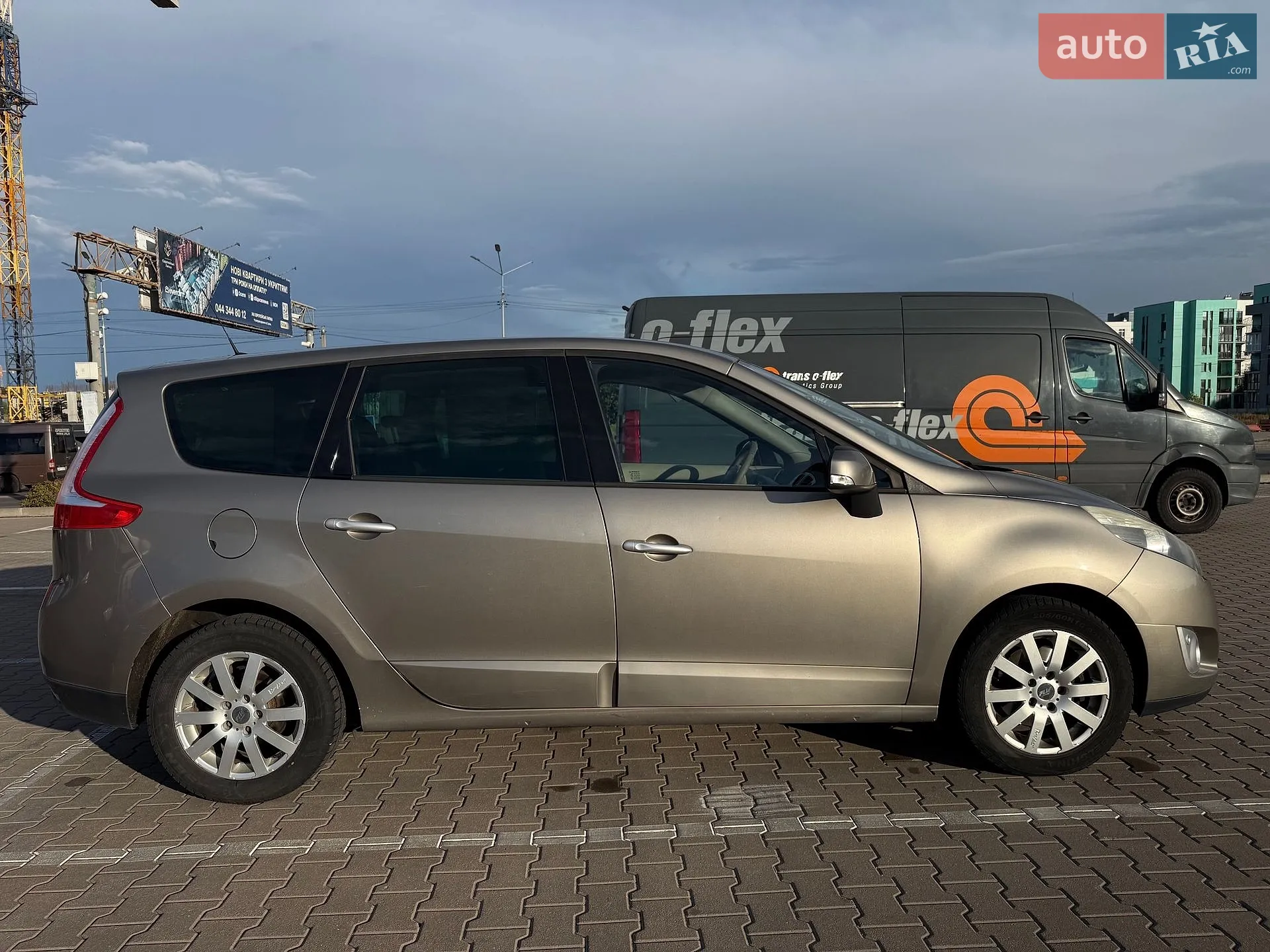 2010 Renault Scenic - мініатюра 12
