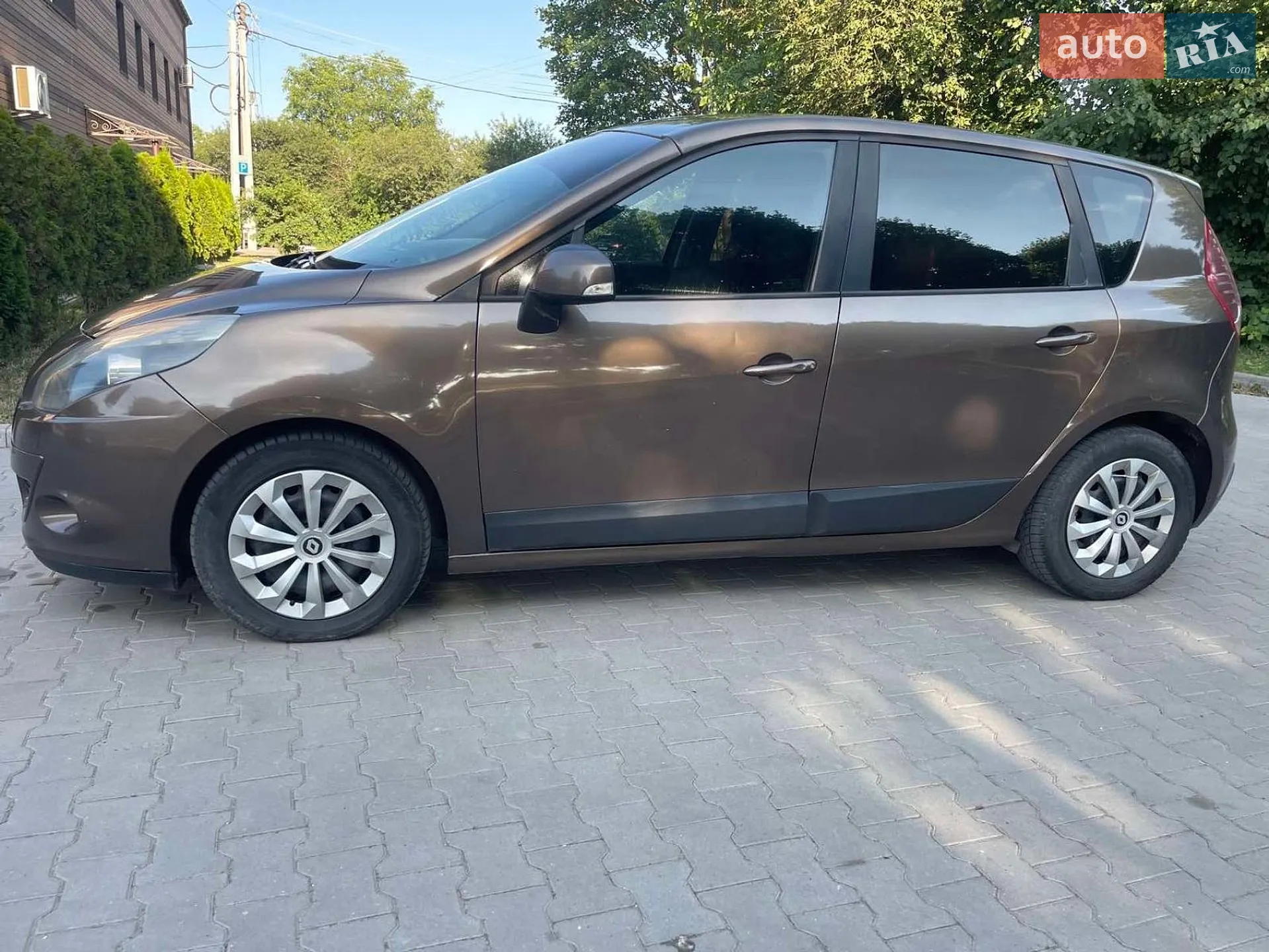2010 Renault Scenic - мініатюра 10