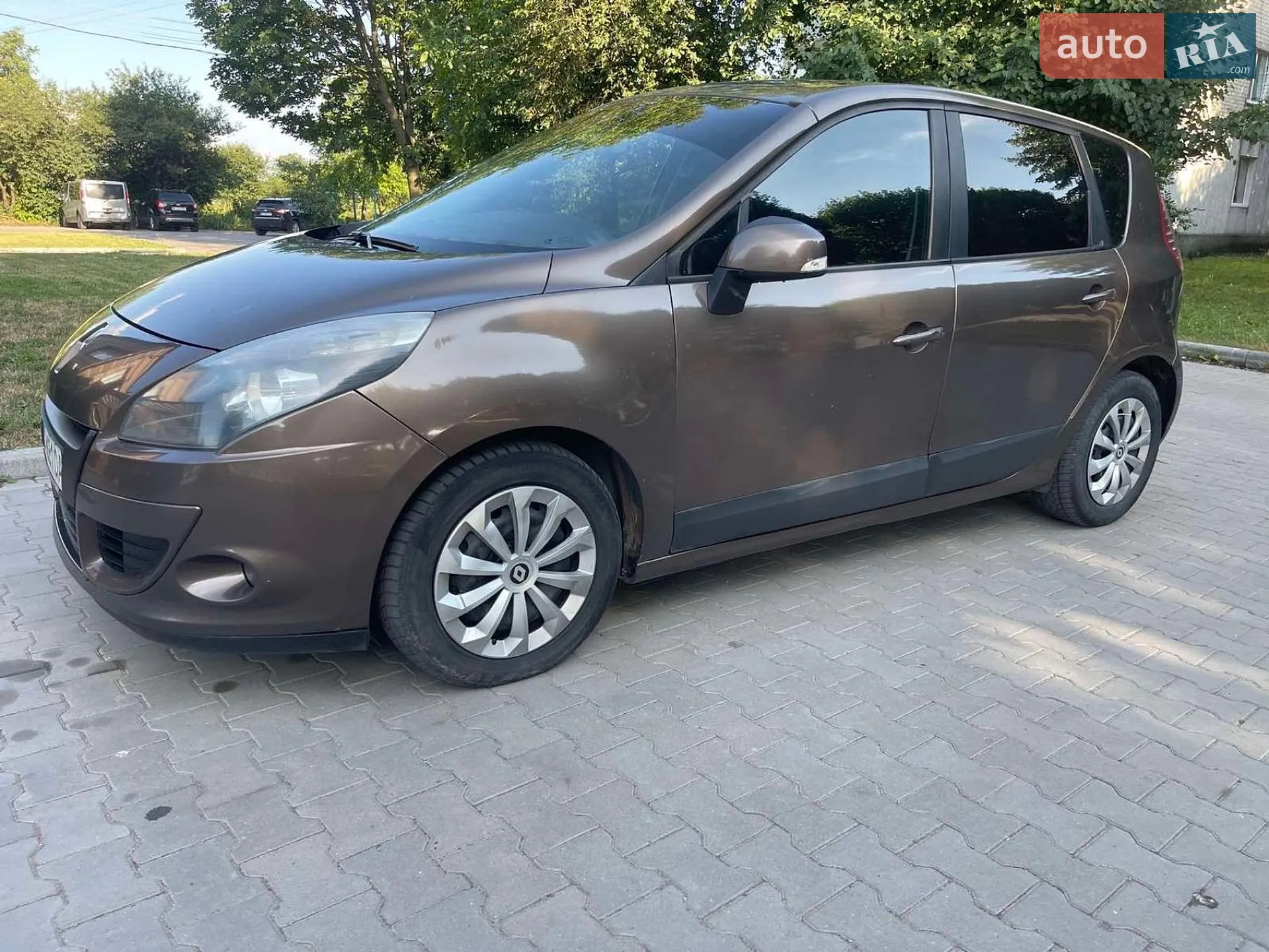 2010 Renault Scenic - мініатюра 11