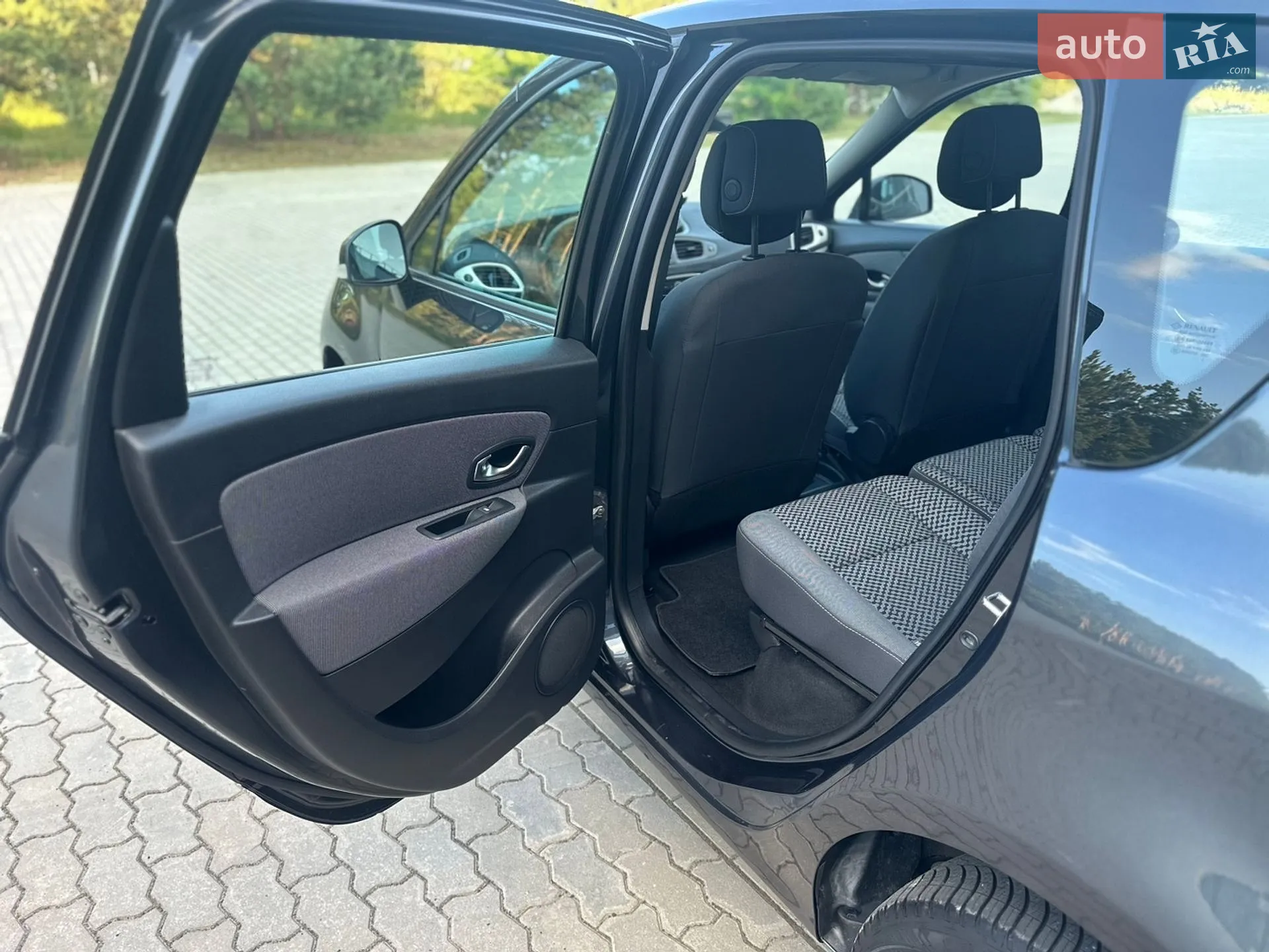 2011 Renault Scenic - мініатюра 26