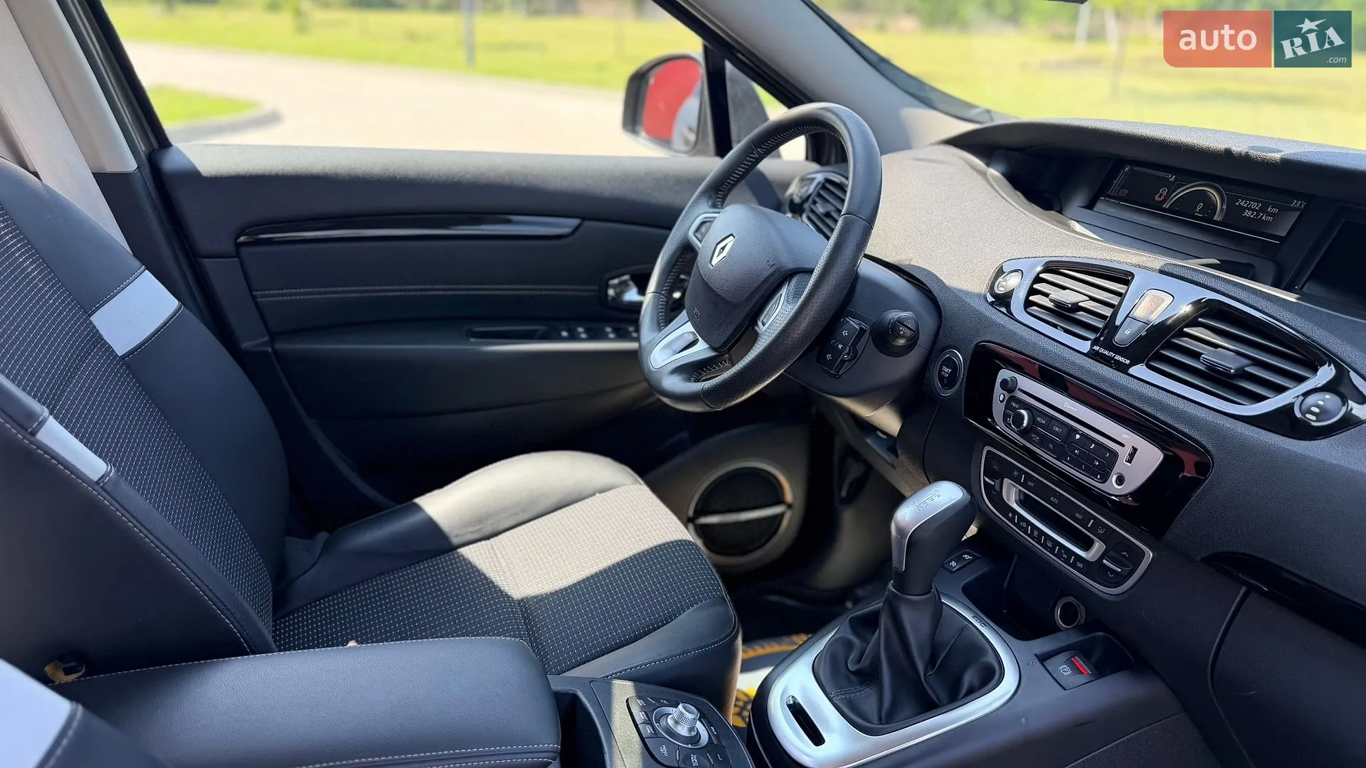 2012 Renault Scenic - мініатюра 38