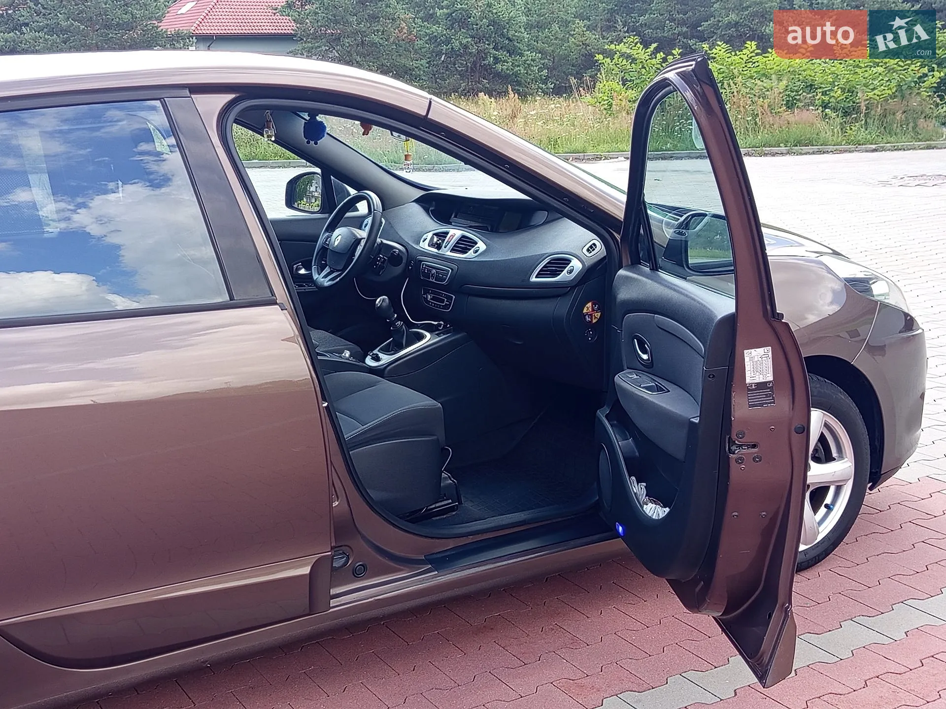 2010 Renault Scenic - мініатюра 9