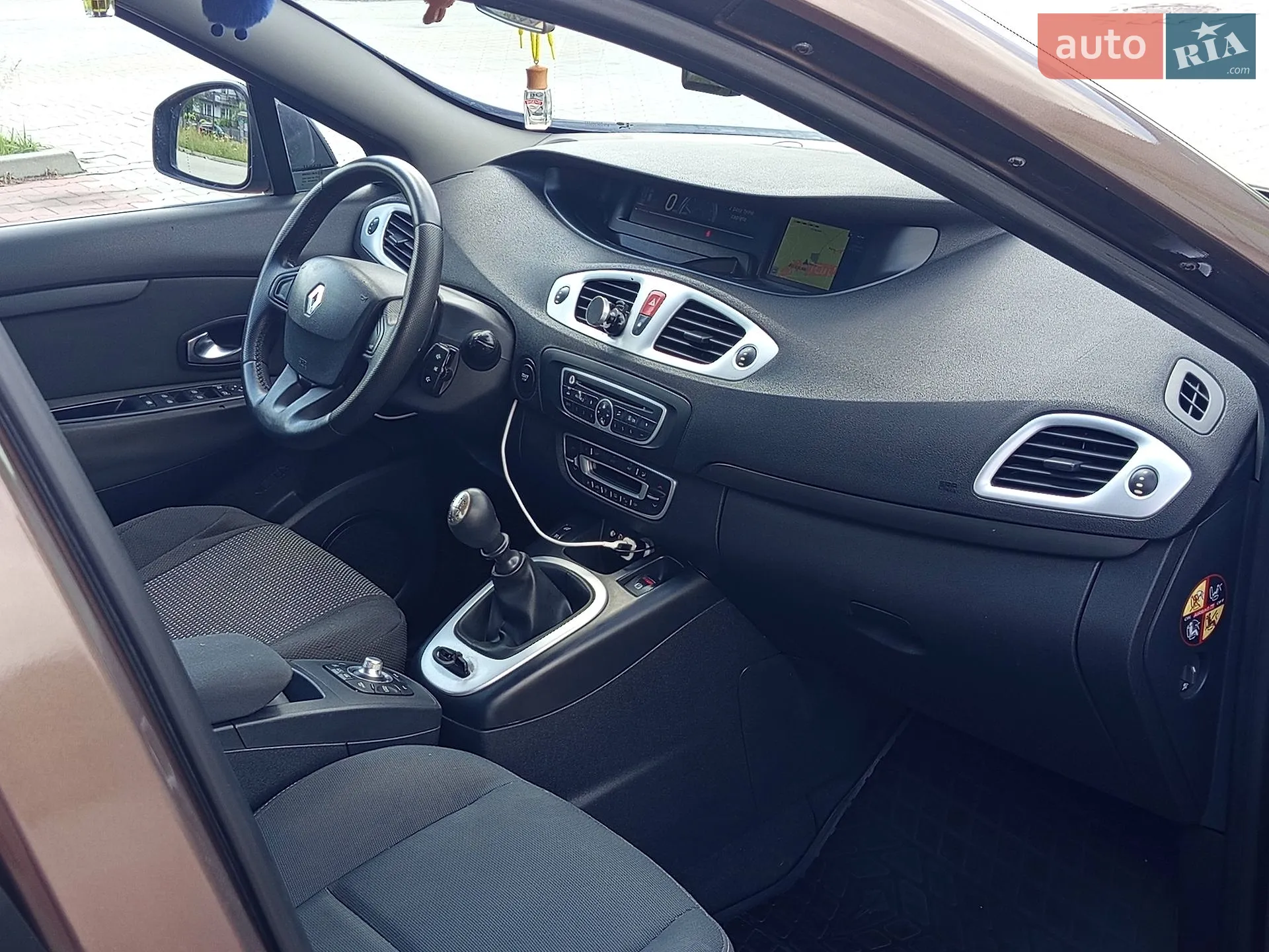 2010 Renault Scenic - мініатюра 13