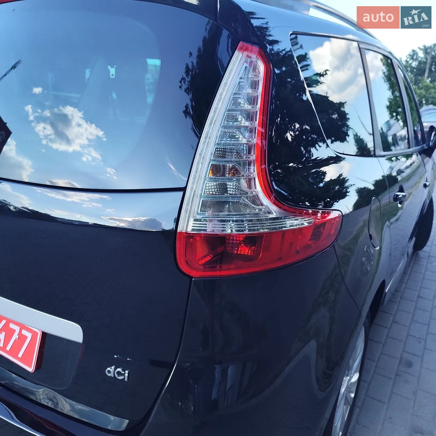 2015 Renault Scenic - мініатюра 18