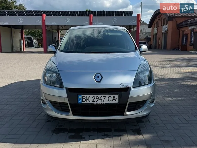 Renault Scenic 2011