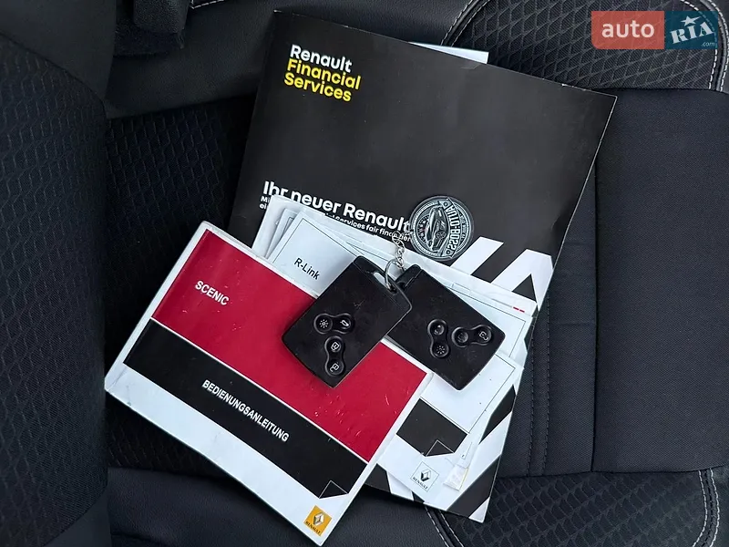 Минивэн Renault Scenic 2015 в Владимире документ