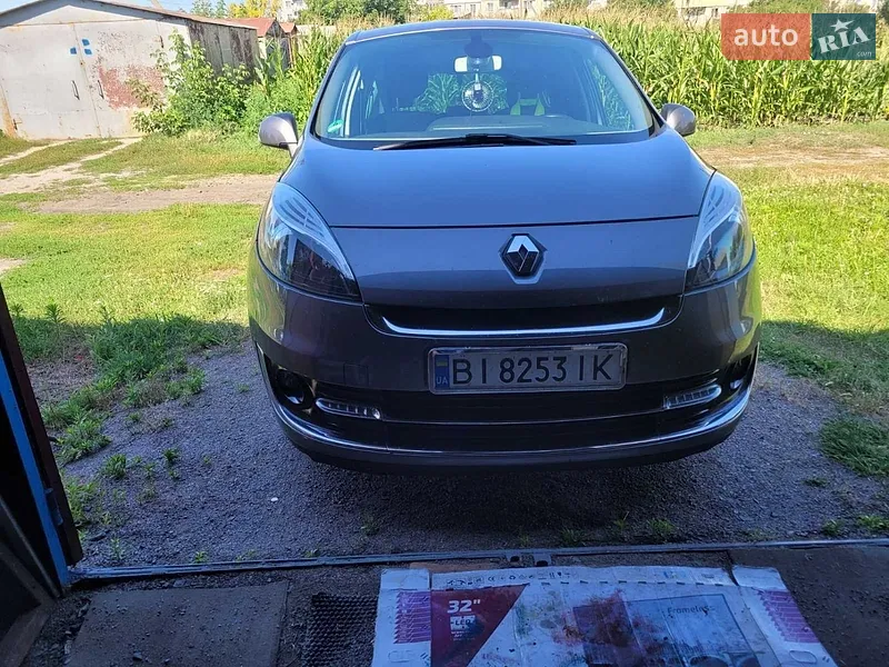 Renault Scenic 2012