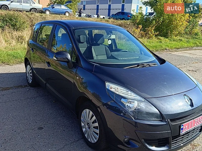 Renault Scenic 2012