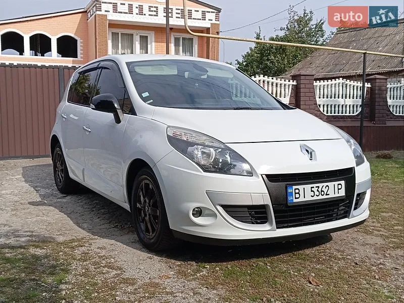 Renault Scenic 2011