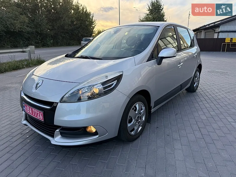 Renault Scenic 2012