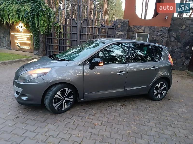 Renault Scenic 2011