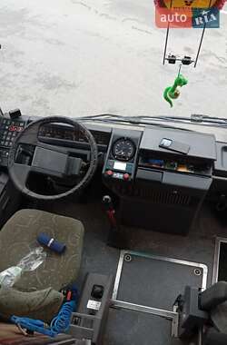 Туристичний / Міжміський автобус Renault SFR 1995 в 
