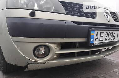 Седан Renault Symbol 2002 в 