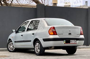 Седан Renault Symbol 2004 в Одессе