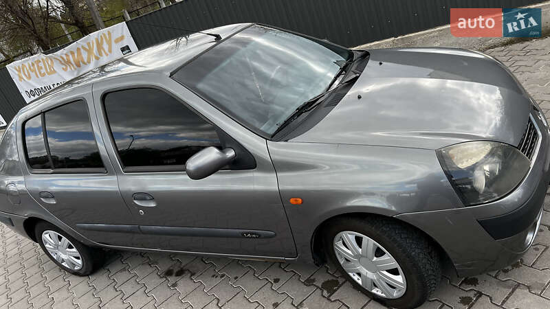 Седан Renault Symbol 2004 в Львове