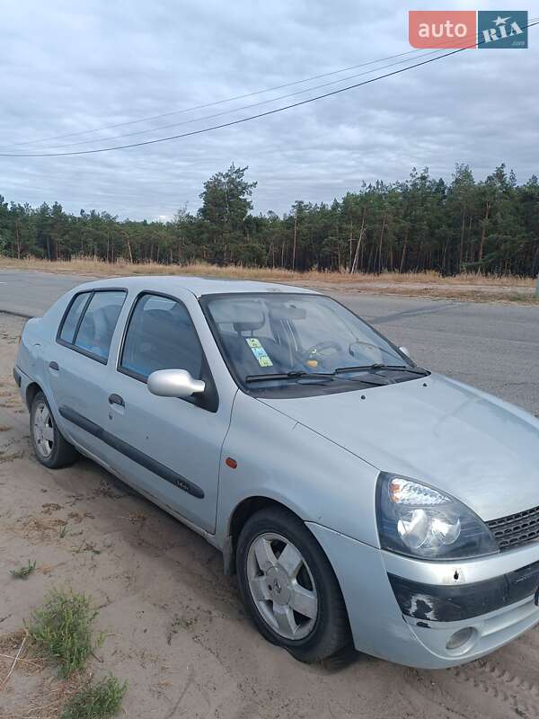 Седан Renault Symbol 2002 в Киеве