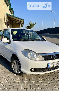 Седан Renault Symbol 2011 в 