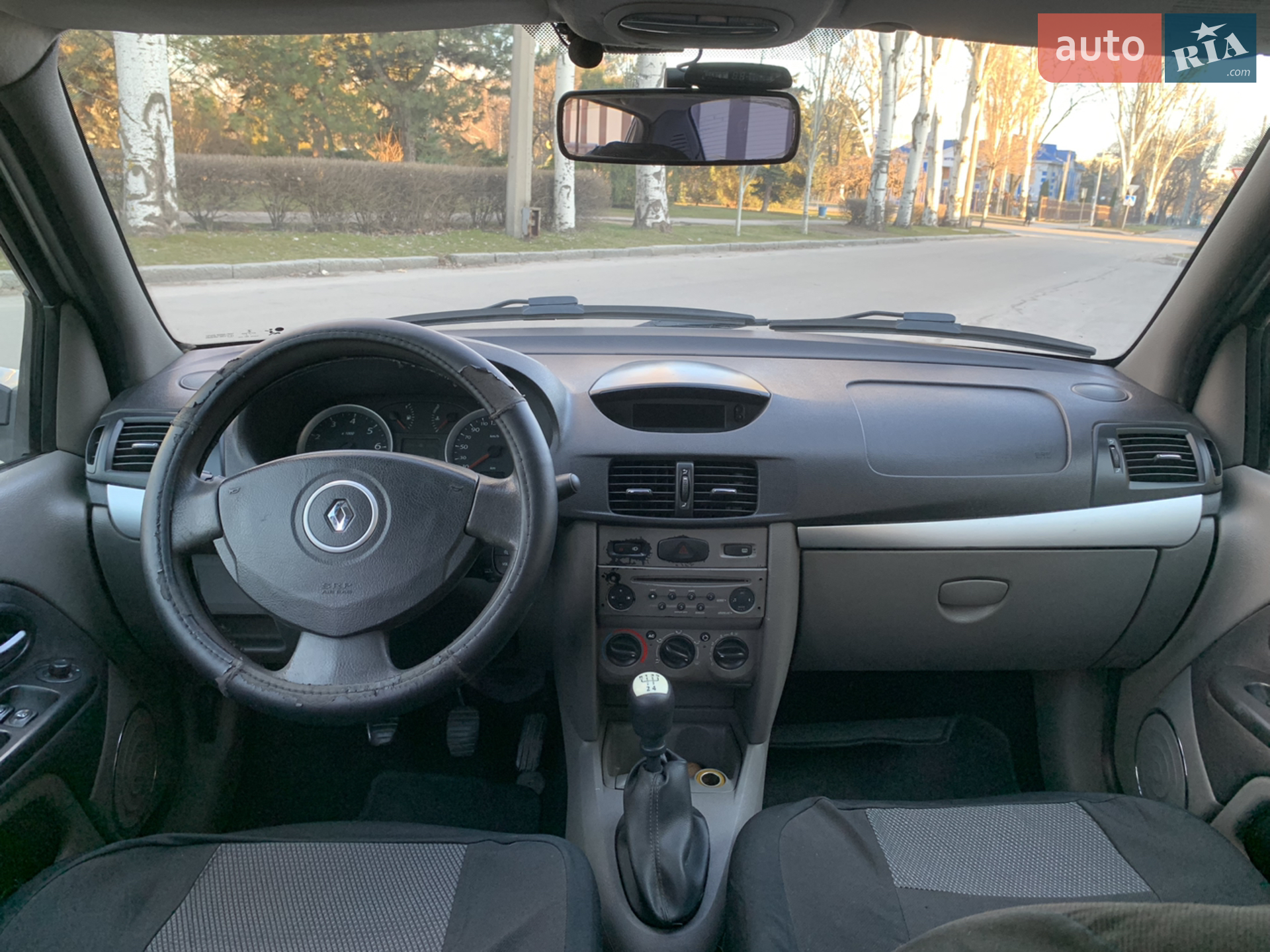 2010 Renault Symbol - мініатюра 17