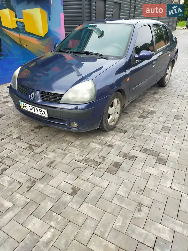 Renault Symbol 2003