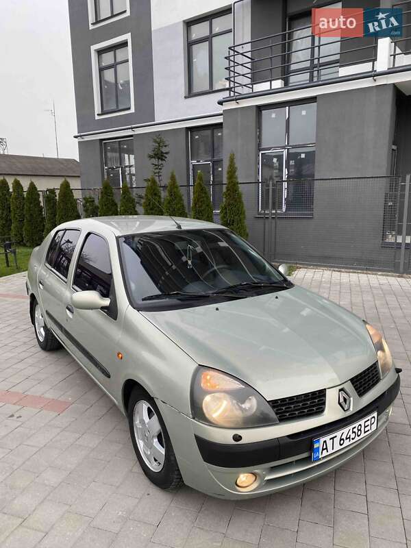 Renault Symbol 2002