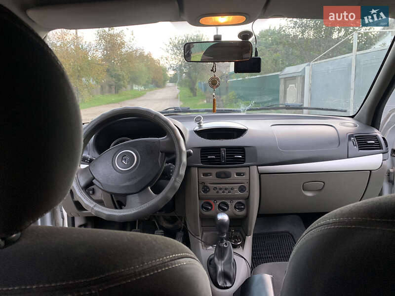 Седан Renault Symbol 2011 в Борщеве