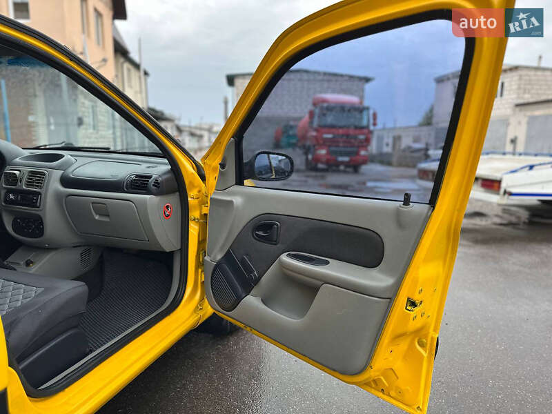 Седан Renault Symbol 2005 в Білій Церкві
