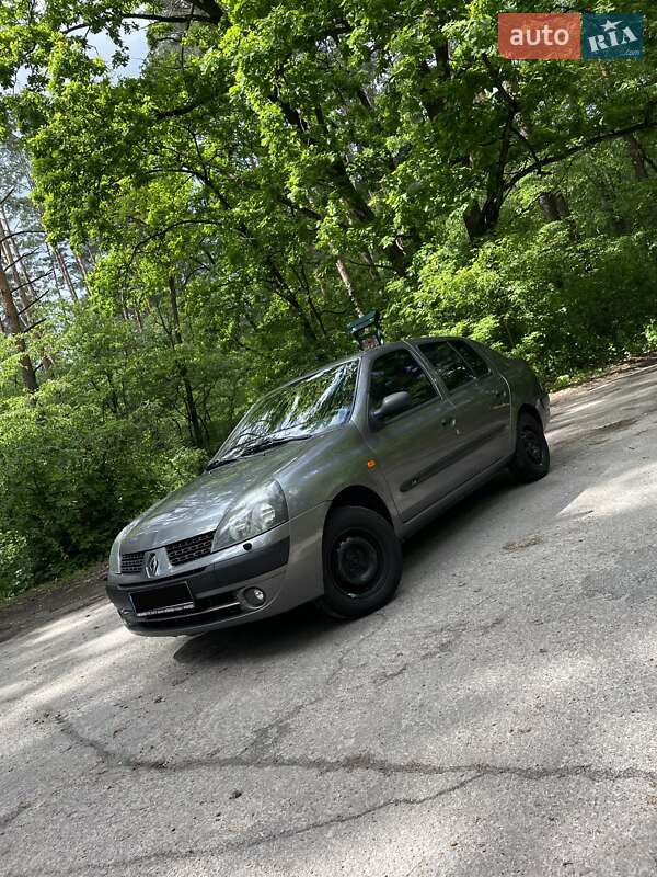 Седан Renault Symbol 2004 в Киеве